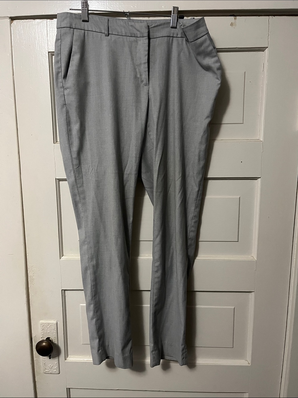 Women’s H&M gray patterned pants